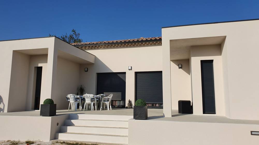 Ravalement de façades près de Nîmes 
