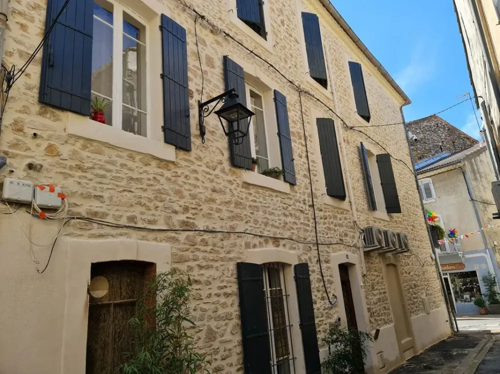 Façadier près de Nîmes 